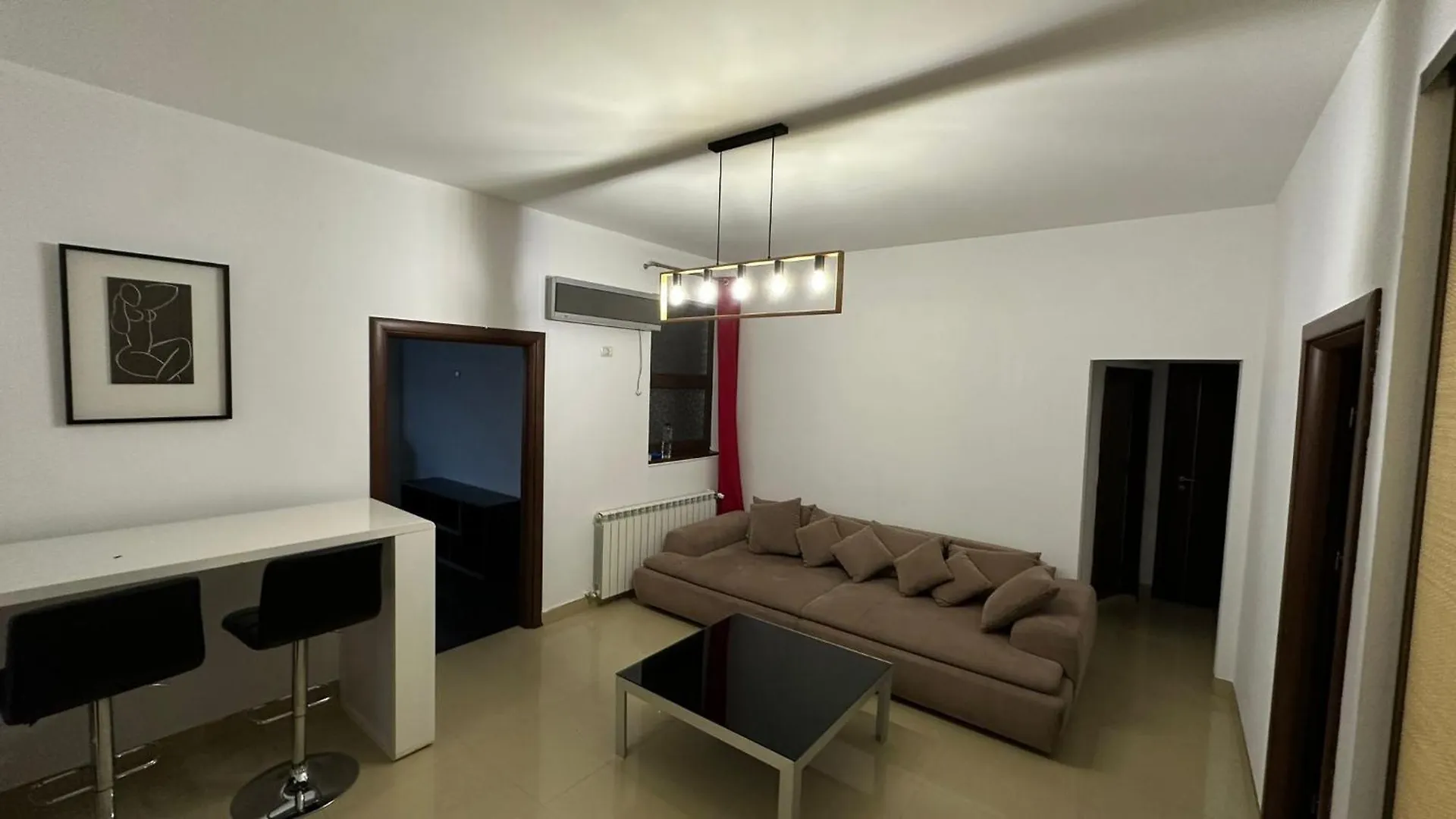 Big Apt With 3 Bdrm Ultracentral Boekarest Roemenië